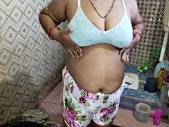 Hot desi bhabi nude show..and tit massage...desi bhabi nude bathtub in bathroom